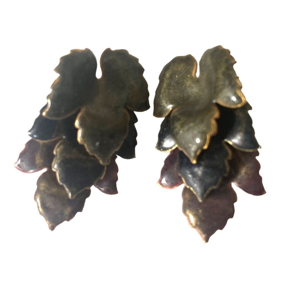 Vintage Green Enamel Leaf Post Earrings Gold Tone Articulated 1.5 Inches